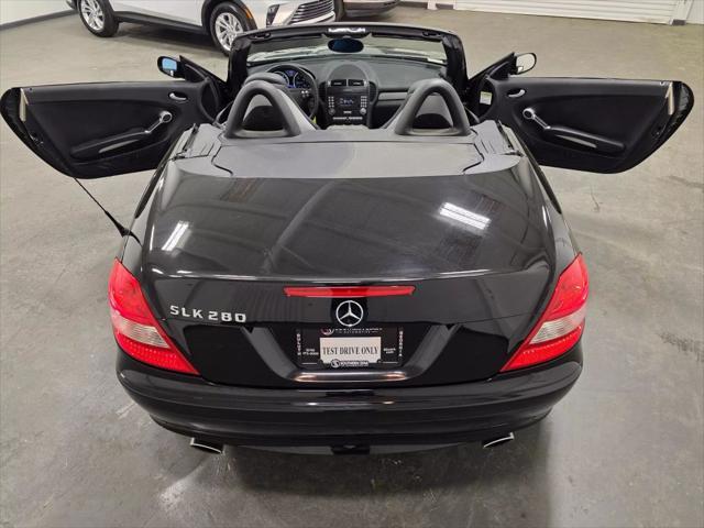 used 2006 Mercedes-Benz SLK-Class car, priced at $9,999