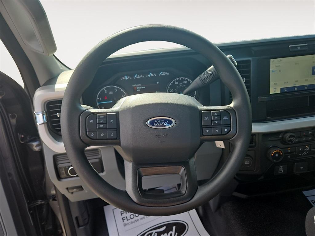 new 2025 Ford F-250 car, priced at $60,540