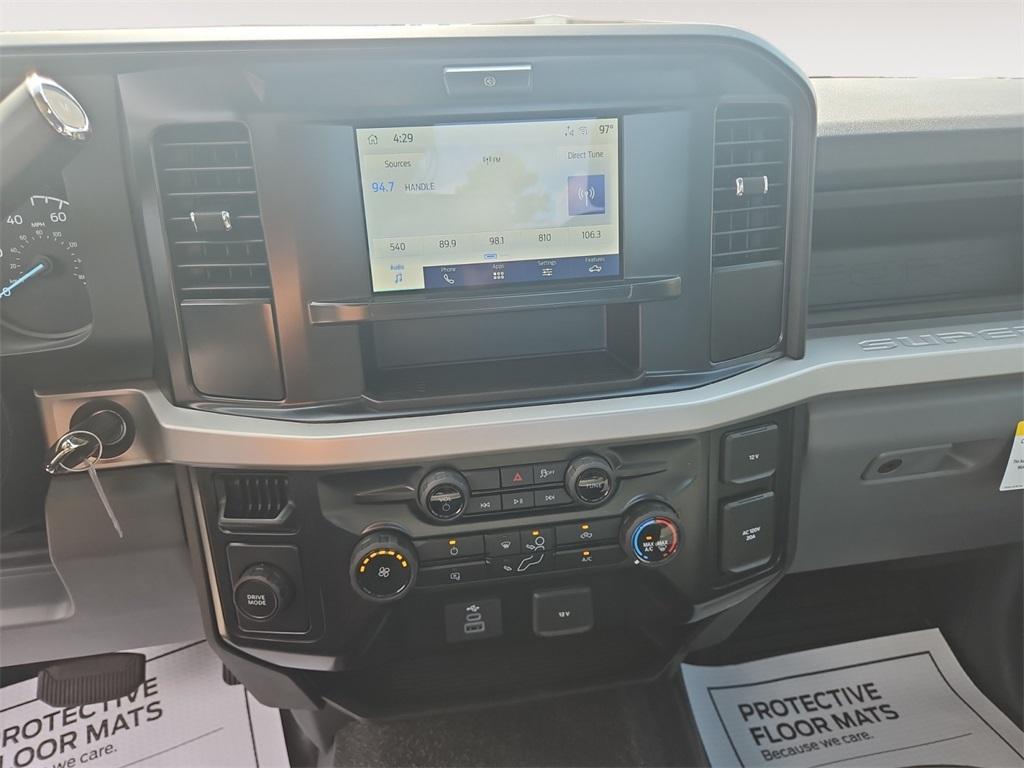 new 2025 Ford F-250 car, priced at $60,540