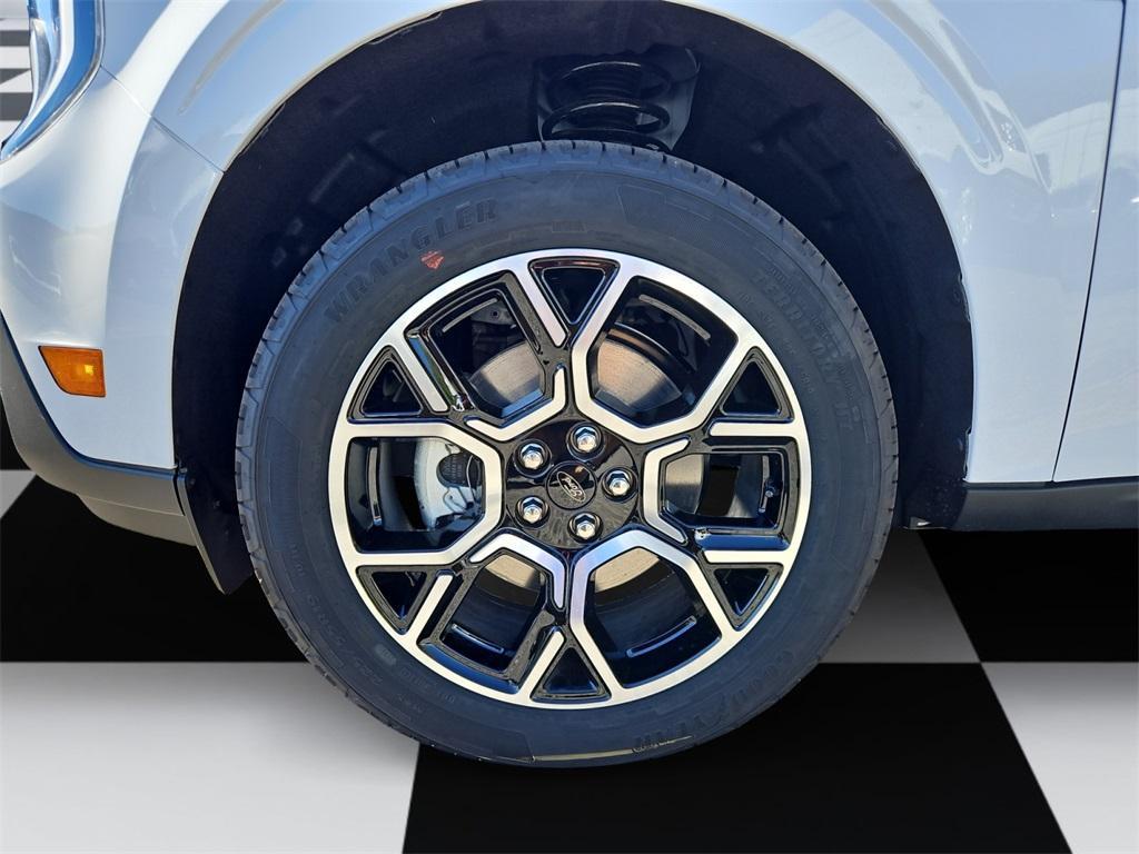 new 2025 Ford Maverick car, priced at $40,225