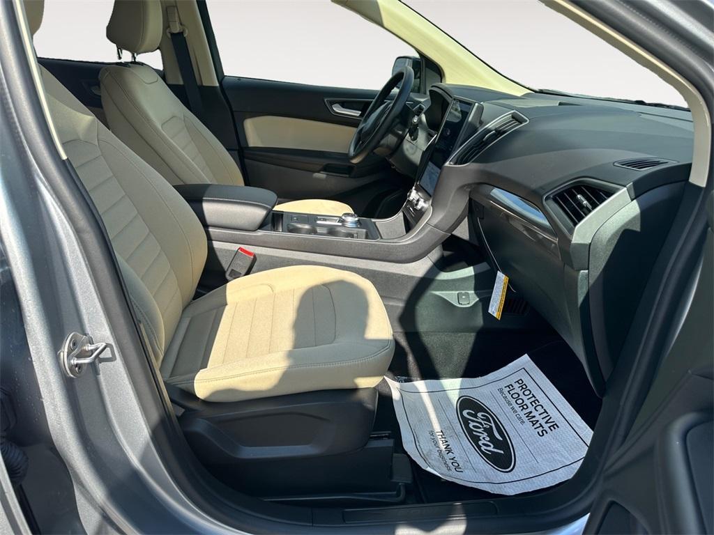 used 2024 Ford Edge car, priced at $28,887