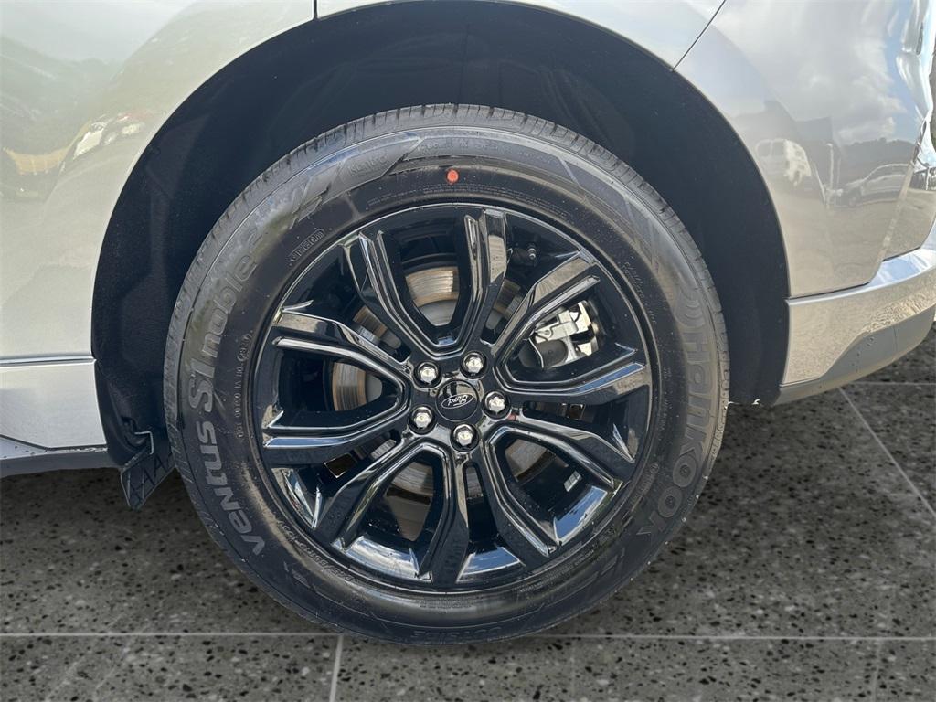 used 2024 Ford Edge car, priced at $28,887