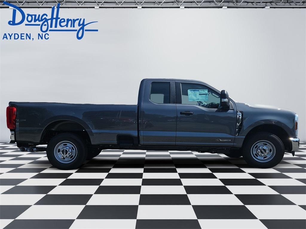 new 2025 Ford F-350 car, priced at $62,440