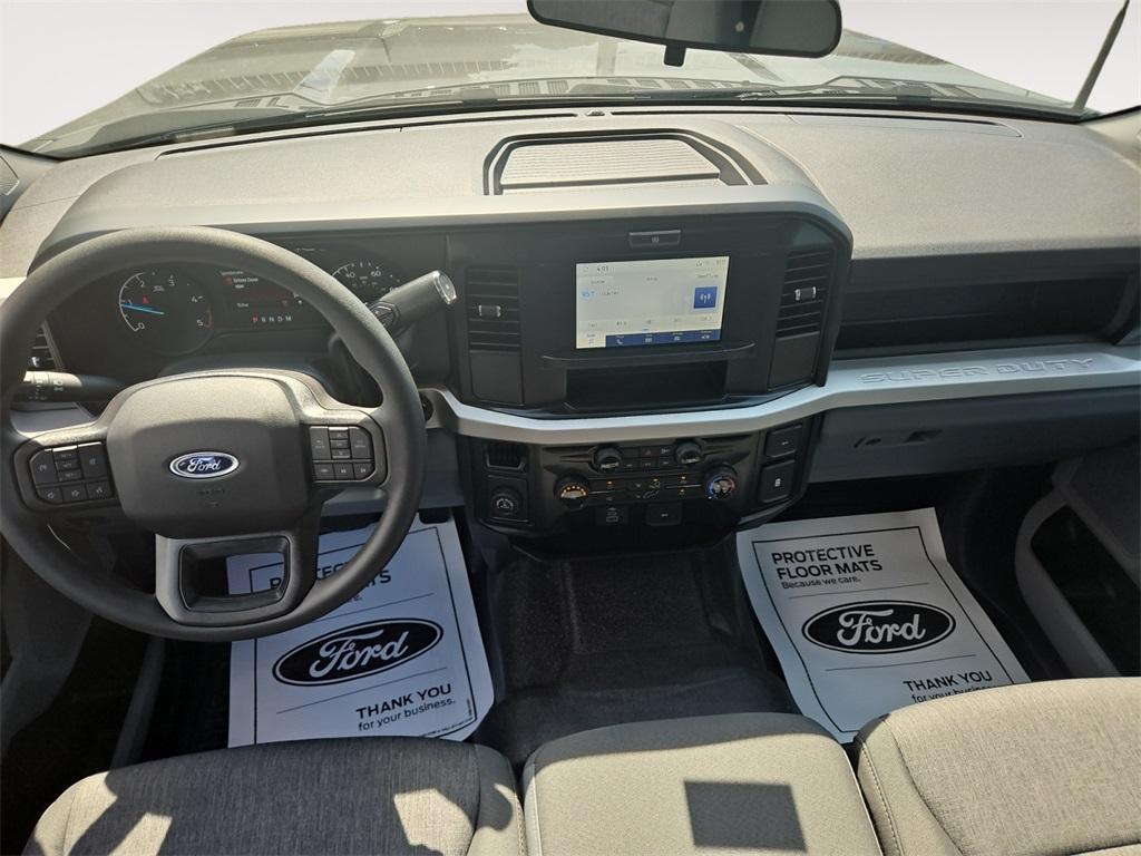 new 2025 Ford F-350 car, priced at $62,440