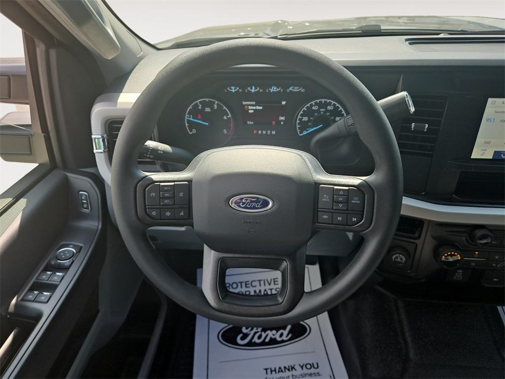 new 2025 Ford F-350 car, priced at $62,440