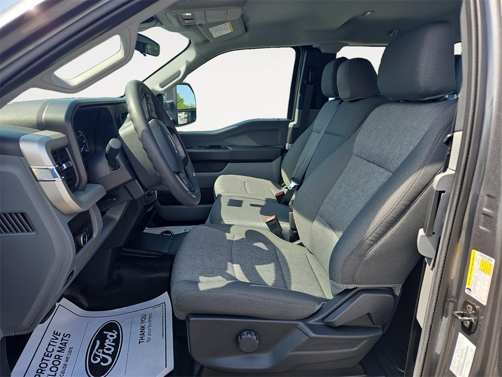 new 2025 Ford F-350 car, priced at $62,440