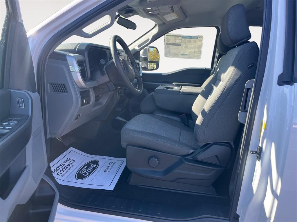 new 2025 Ford F-350 car, priced at $65,040