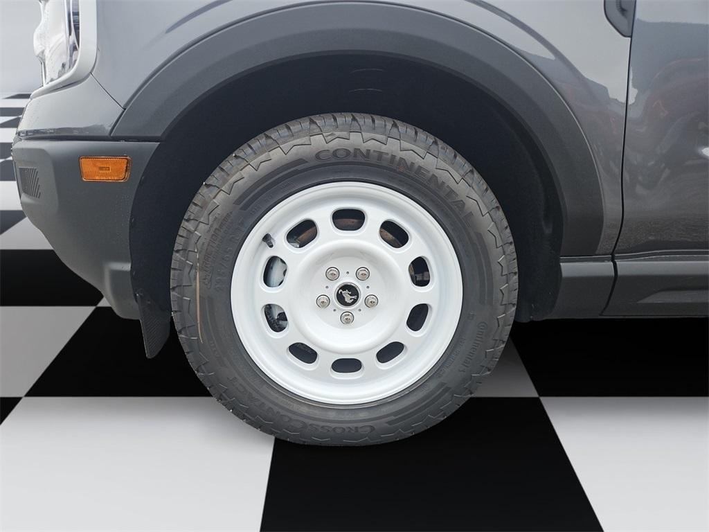 new 2025 Ford Bronco Sport car, priced at $35,990