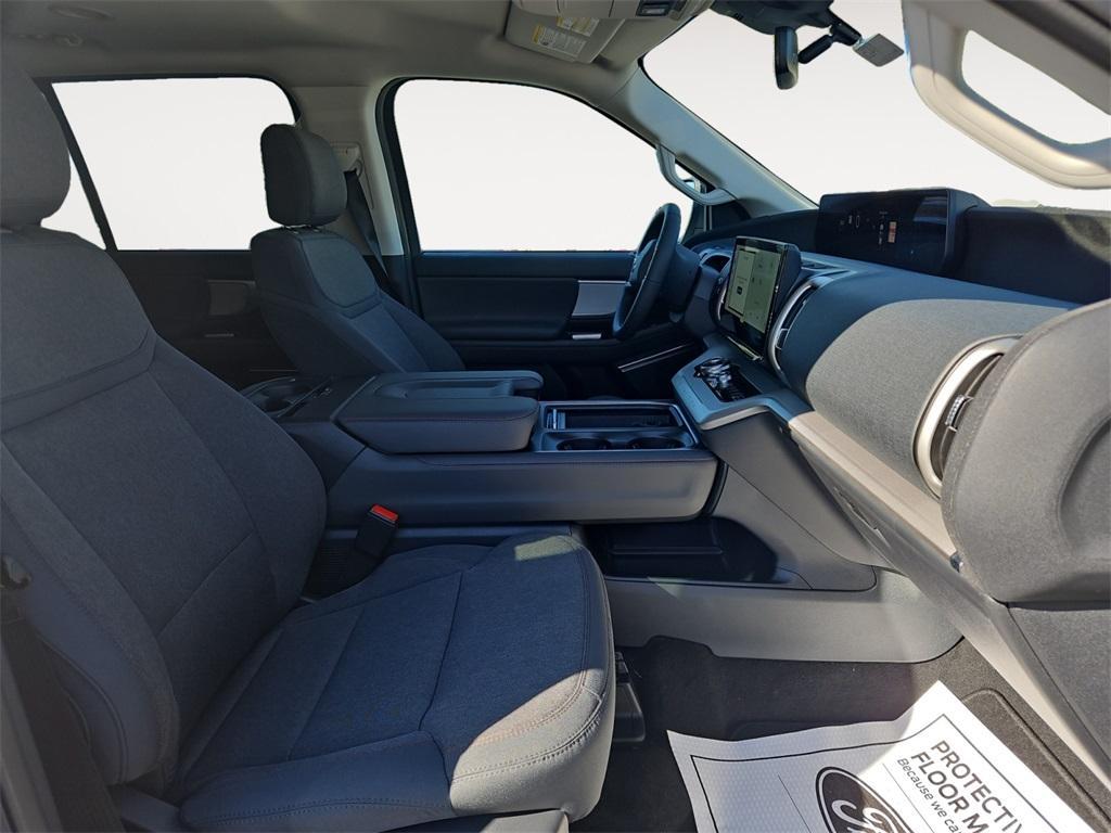 new 2025 Ford Expedition car, priced at $65,510