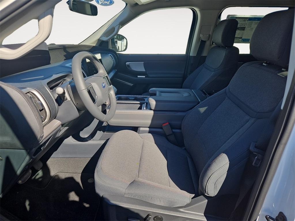 new 2025 Ford Expedition car, priced at $65,510