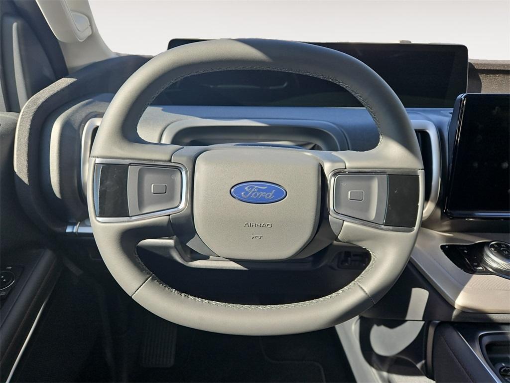 new 2025 Ford Expedition car, priced at $65,510