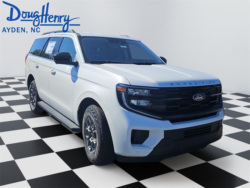 new 2025 Ford Expedition car, priced at $65,510