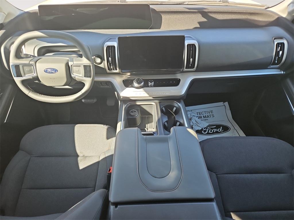 new 2025 Ford Expedition car, priced at $65,510