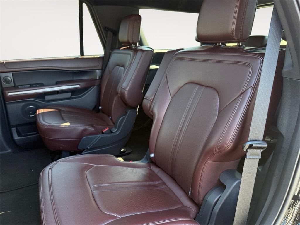 used 2024 Ford Expedition car, priced at $53,895