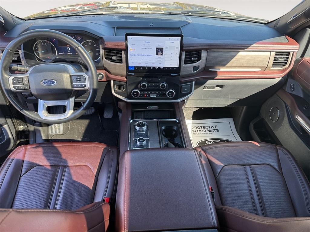 used 2024 Ford Expedition car, priced at $53,895
