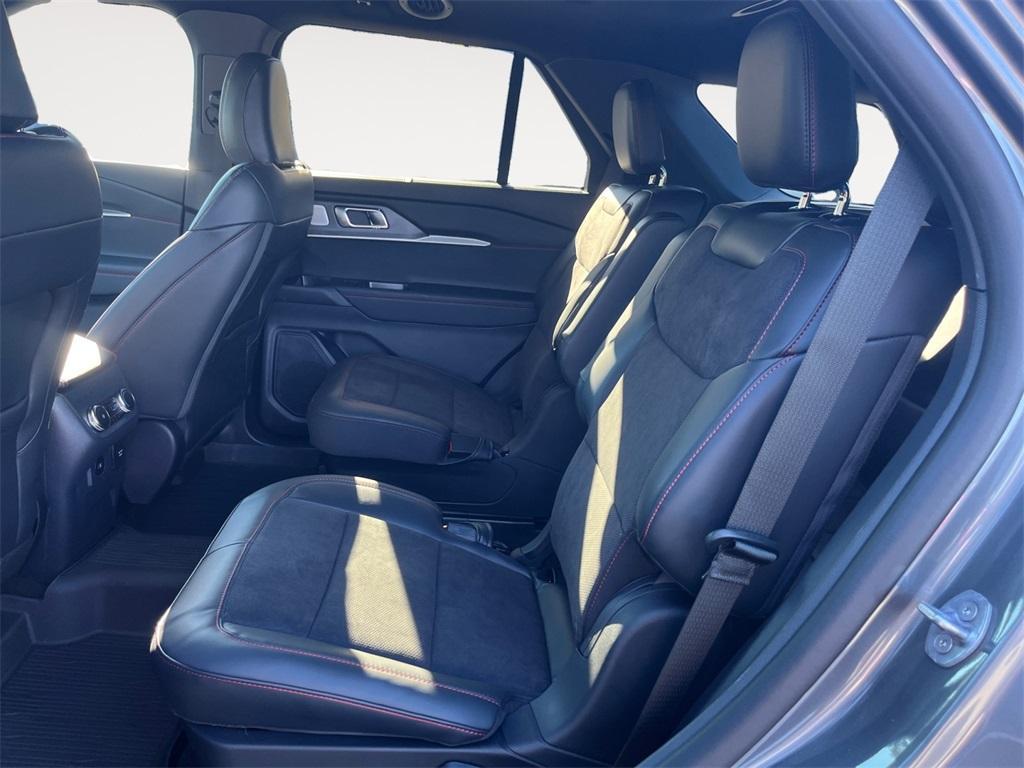 new 2025 Ford Explorer car, priced at $60,995