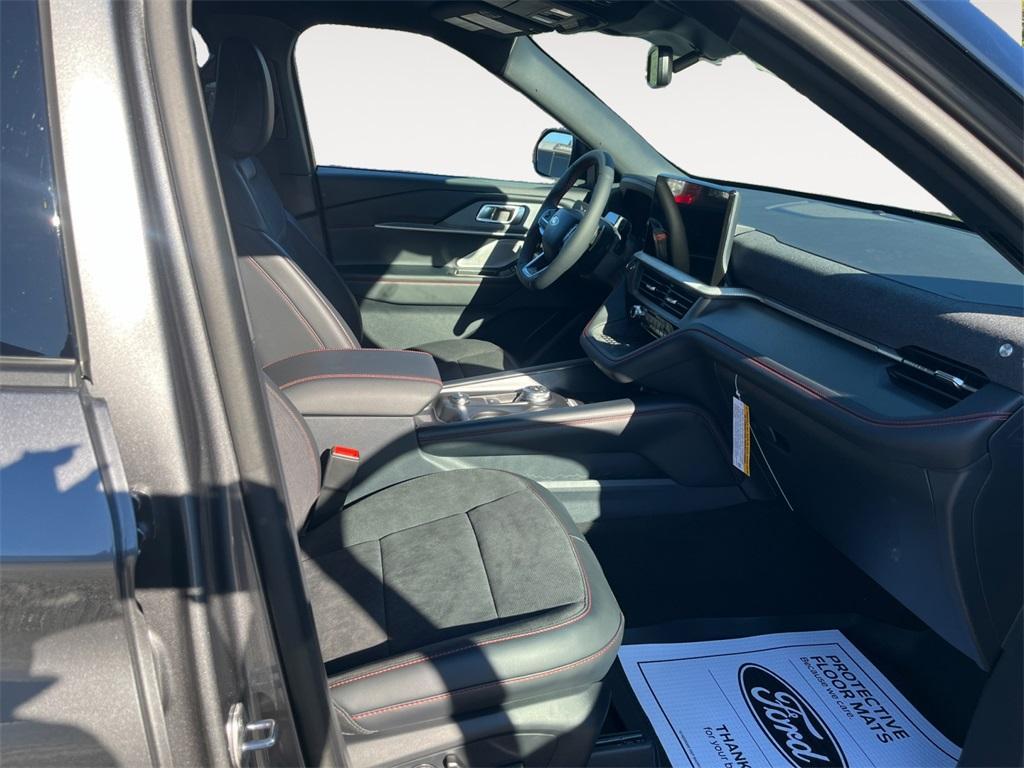 new 2025 Ford Explorer car, priced at $60,995