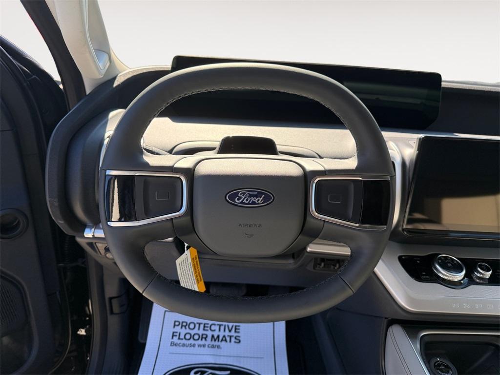 new 2025 Ford Expedition car, priced at $73,090