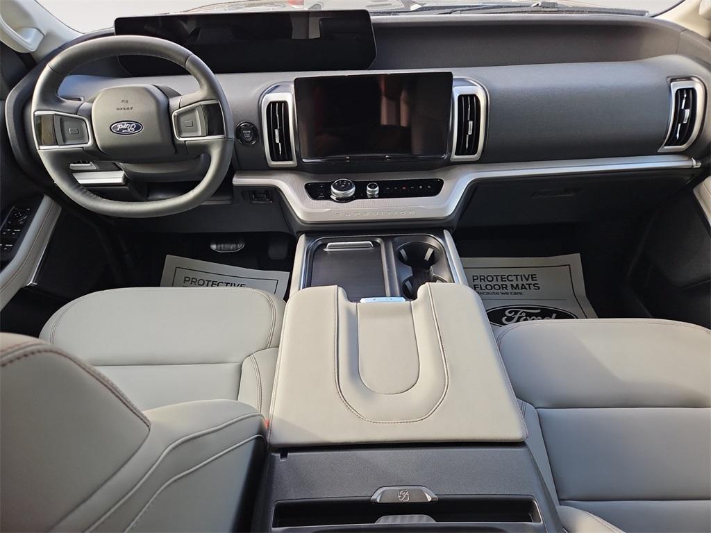 new 2025 Ford Expedition Max car, priced at $75,425
