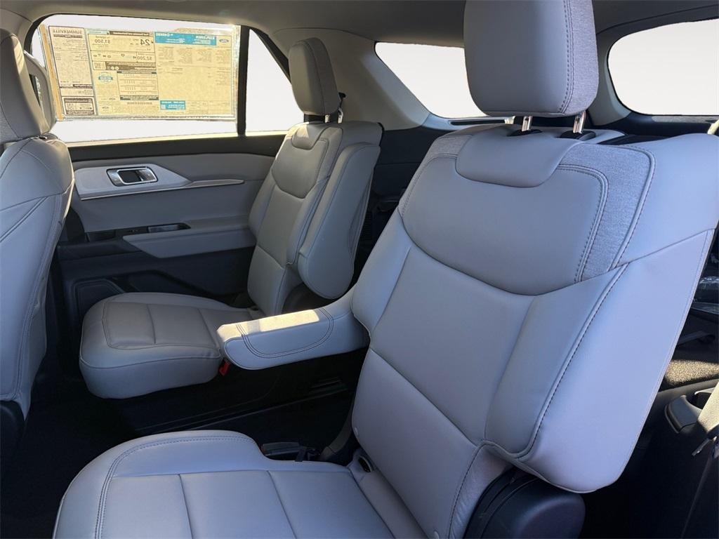 new 2025 Ford Explorer car, priced at $46,060