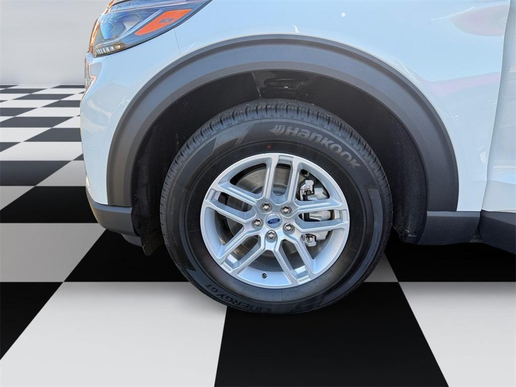 new 2025 Ford Explorer car, priced at $46,060