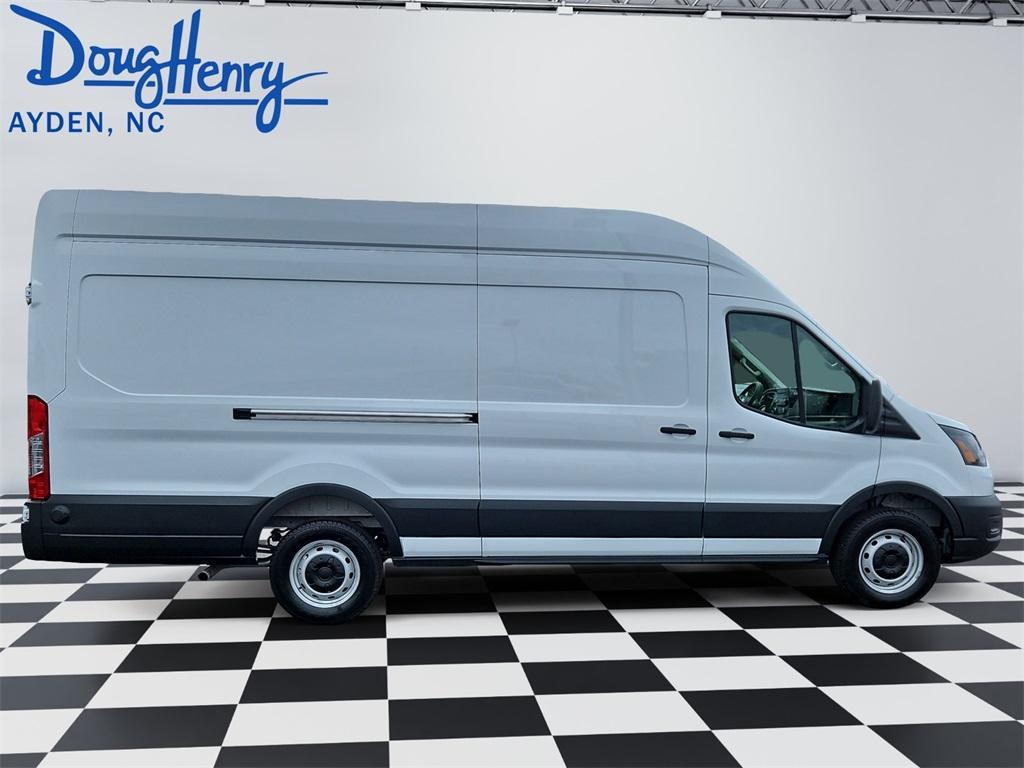 new 2025 Ford Transit-250 car