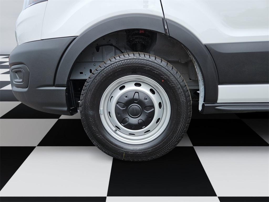 new 2025 Ford Transit-250 car