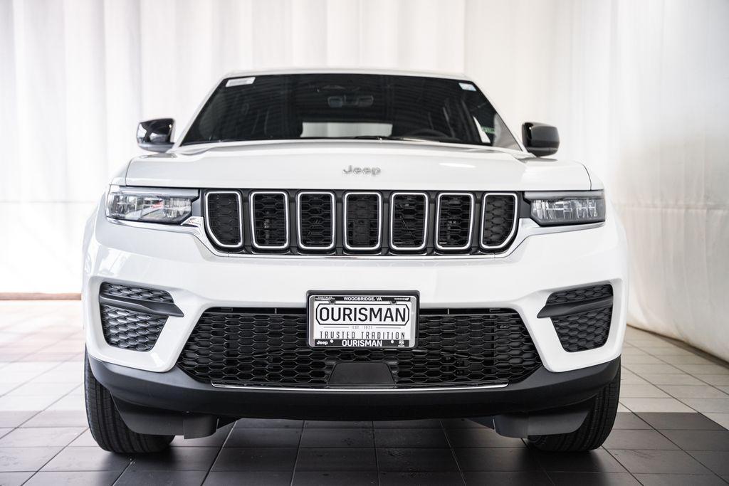 new 2025 Jeep Grand Cherokee car, priced at $35,492