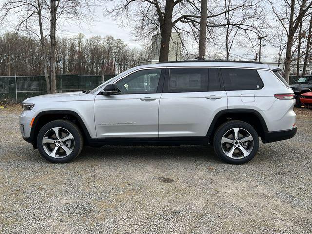 new 2024 Jeep Grand Cherokee L car, priced at $46,210