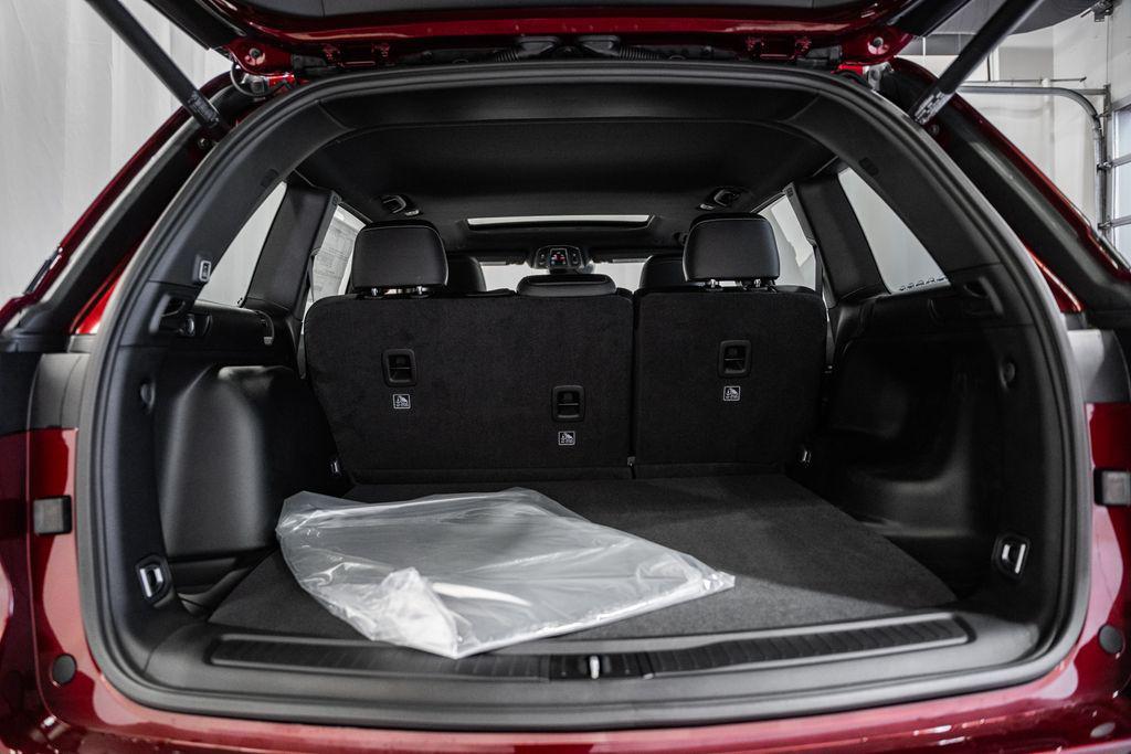 new 2025 Jeep Grand Cherokee car, priced at $42,206