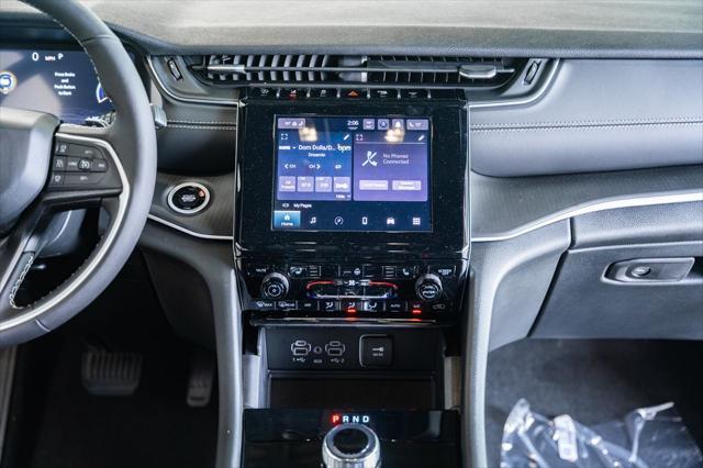new 2025 Jeep Grand Cherokee L car, priced at $42,822