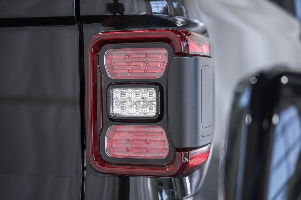 new 2025 Jeep Gladiator car, priced at $48,898