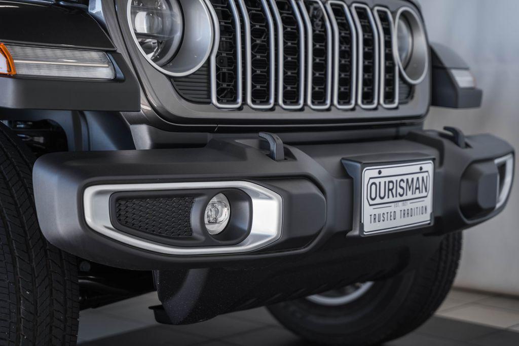 new 2026 Jeep Wrangler car, priced at $55,725