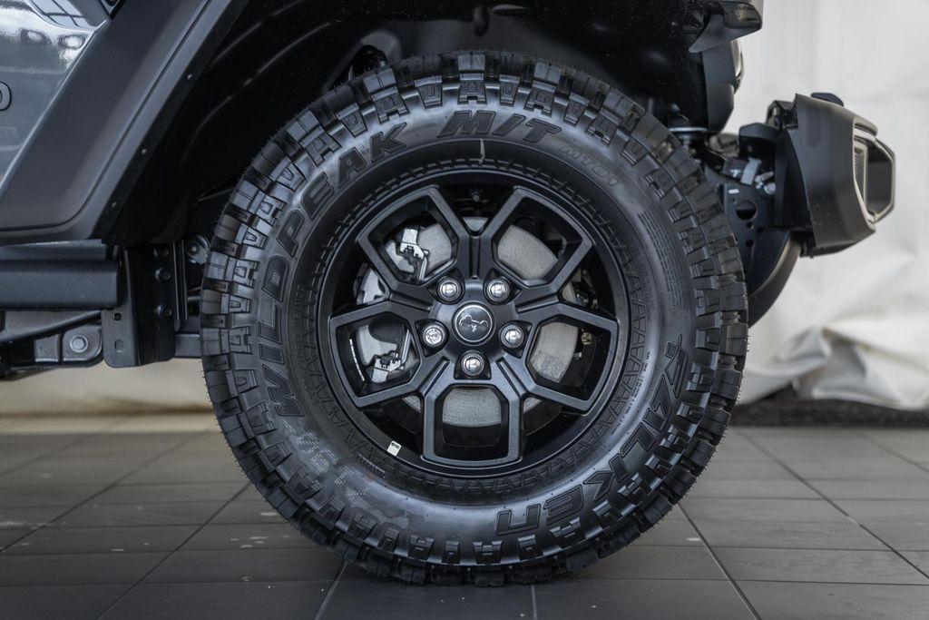 new 2025 Jeep Wrangler car, priced at $46,881