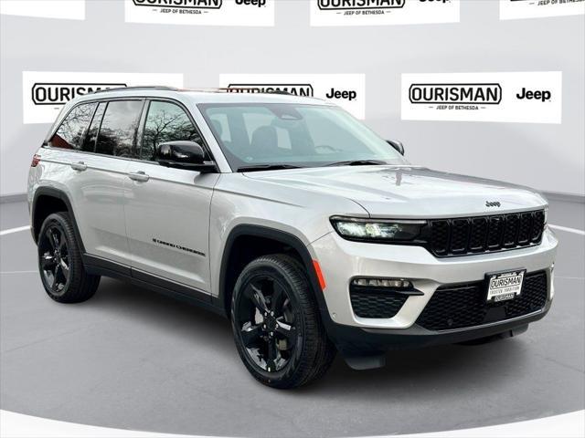 new 2025 Jeep Grand Cherokee car, priced at $48,695