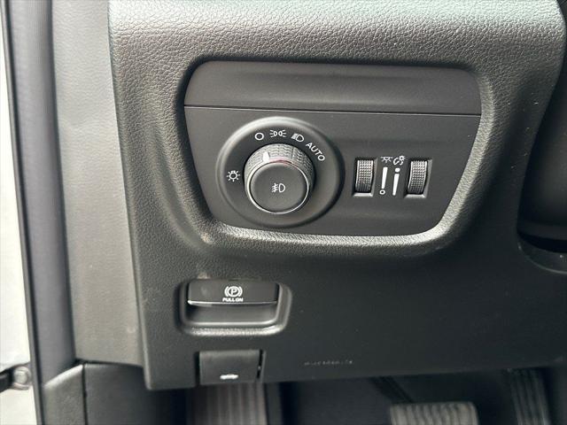 new 2025 Jeep Grand Cherokee car, priced at $48,695
