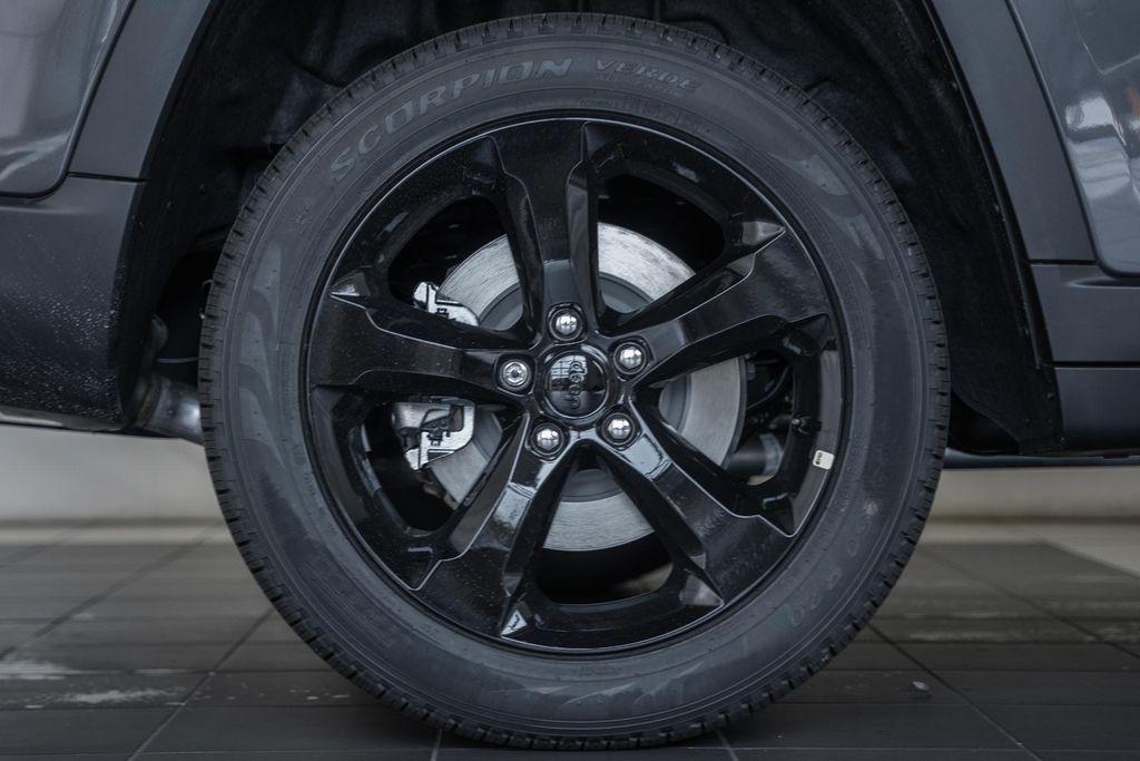 new 2025 Jeep Grand Cherokee L car, priced at $49,391