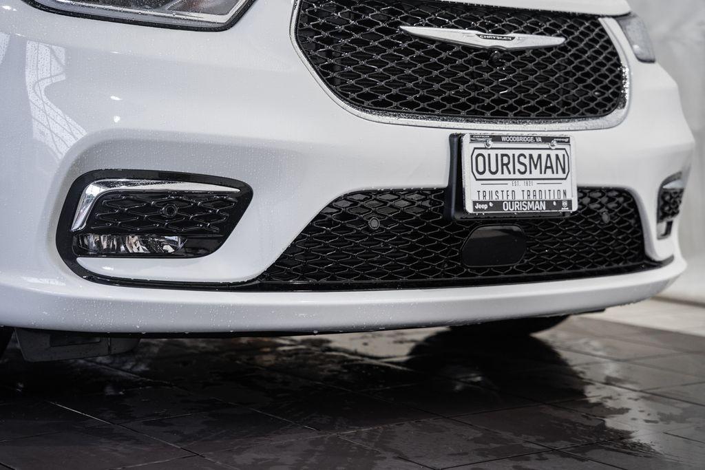 new 2026 Chrysler Pacifica car, priced at $42,392