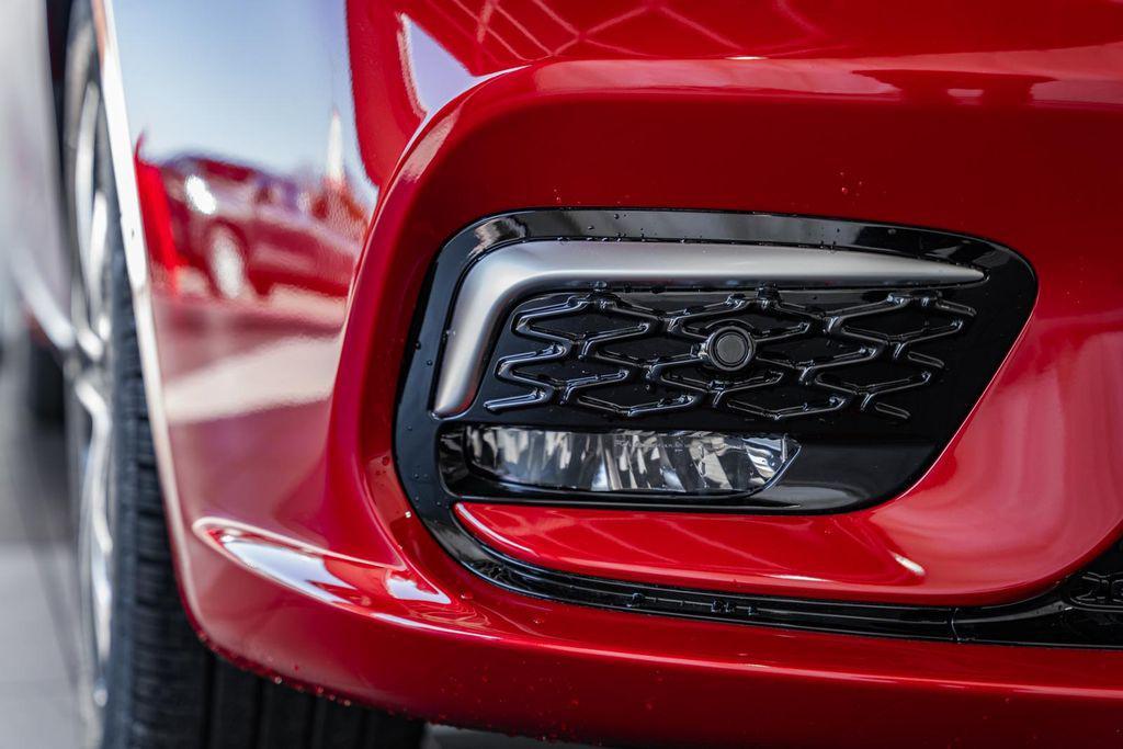 new 2026 Chrysler Pacifica car, priced at $48,676