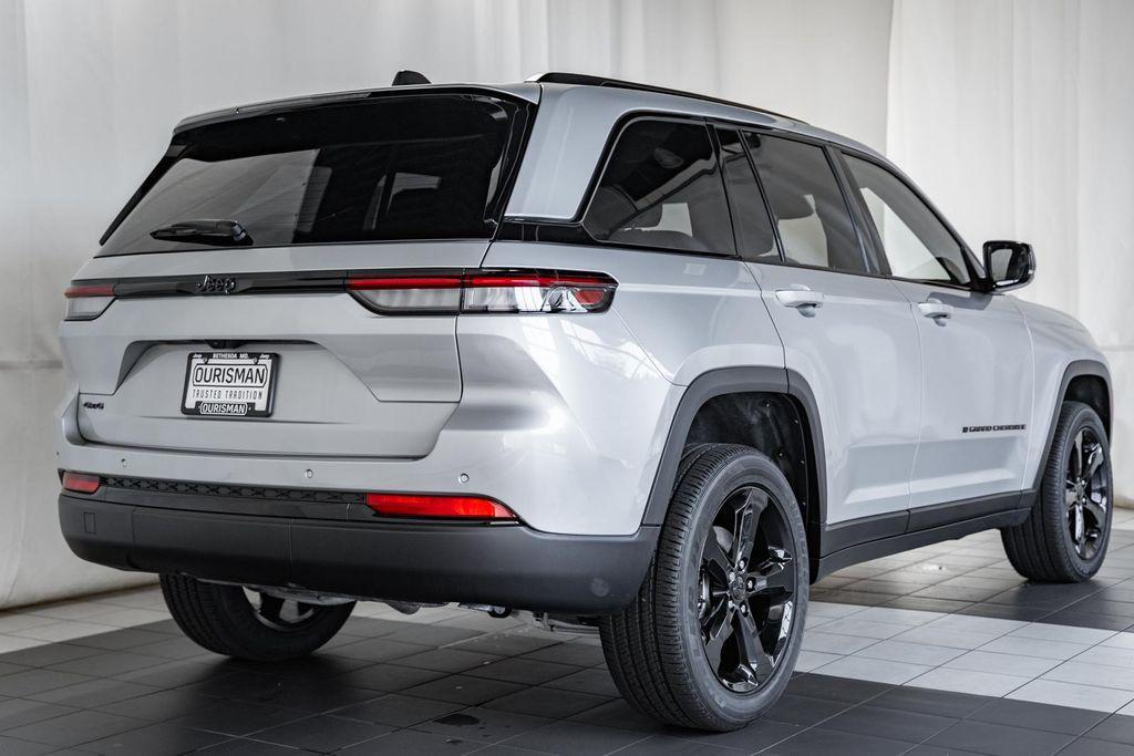 new 2025 Jeep Grand Cherokee car, priced at $37,081