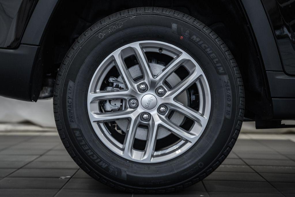 new 2025 Jeep Grand Cherokee car, priced at $36,028