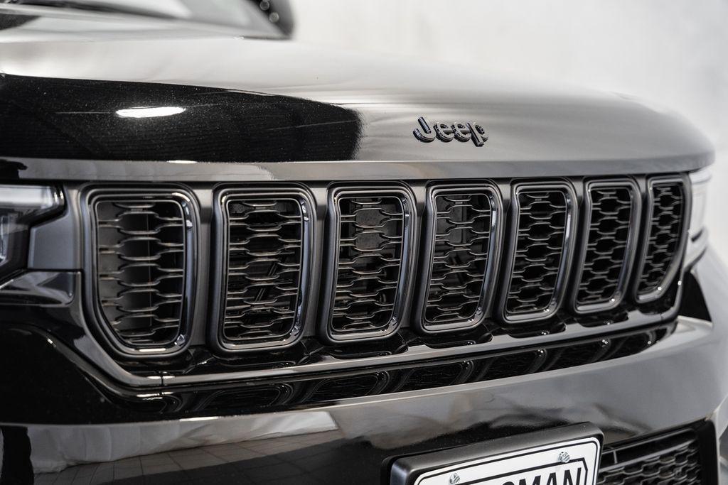 new 2025 Jeep Grand Cherokee car, priced at $38,810