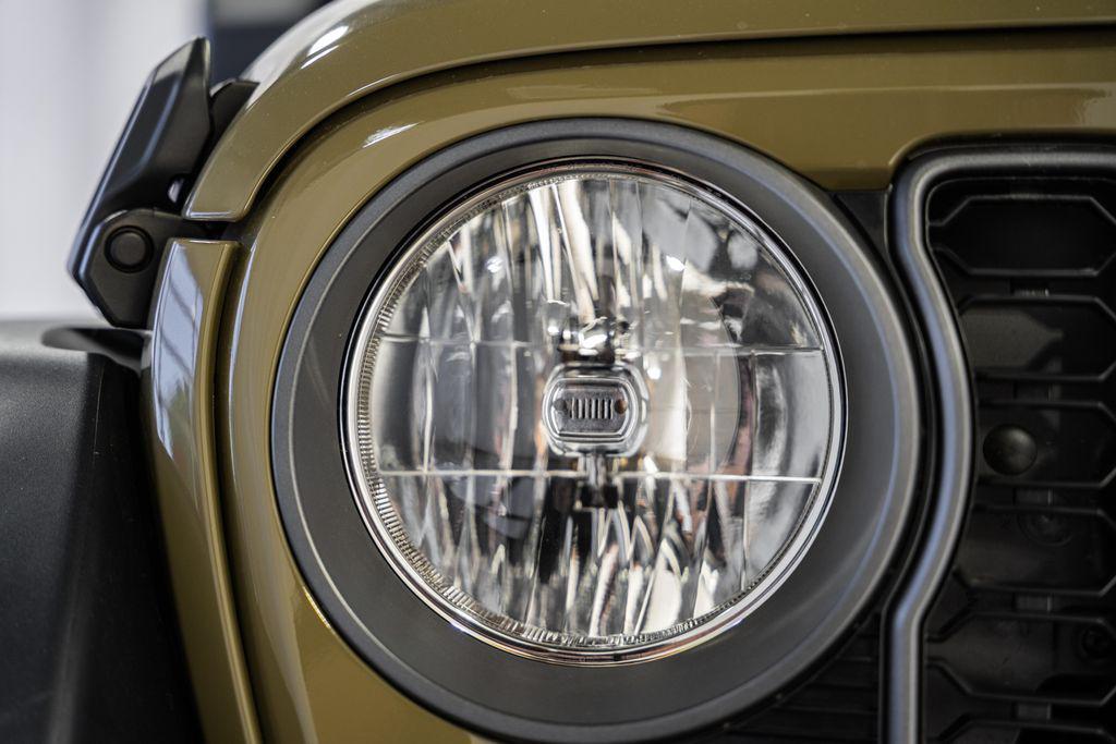 new 2026 Jeep Wrangler car, priced at $43,725