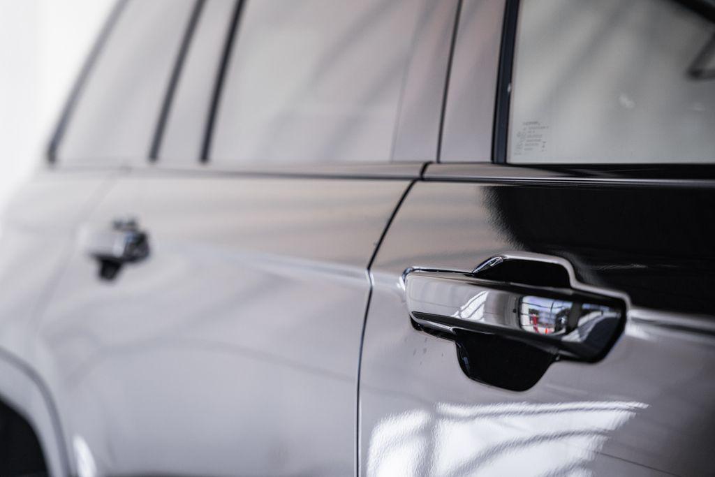 new 2025 Jeep Grand Cherokee car, priced at $40,810