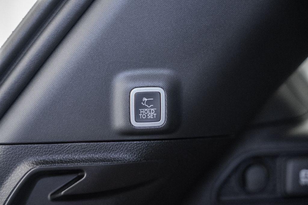 new 2025 Jeep Grand Cherokee car, priced at $40,810