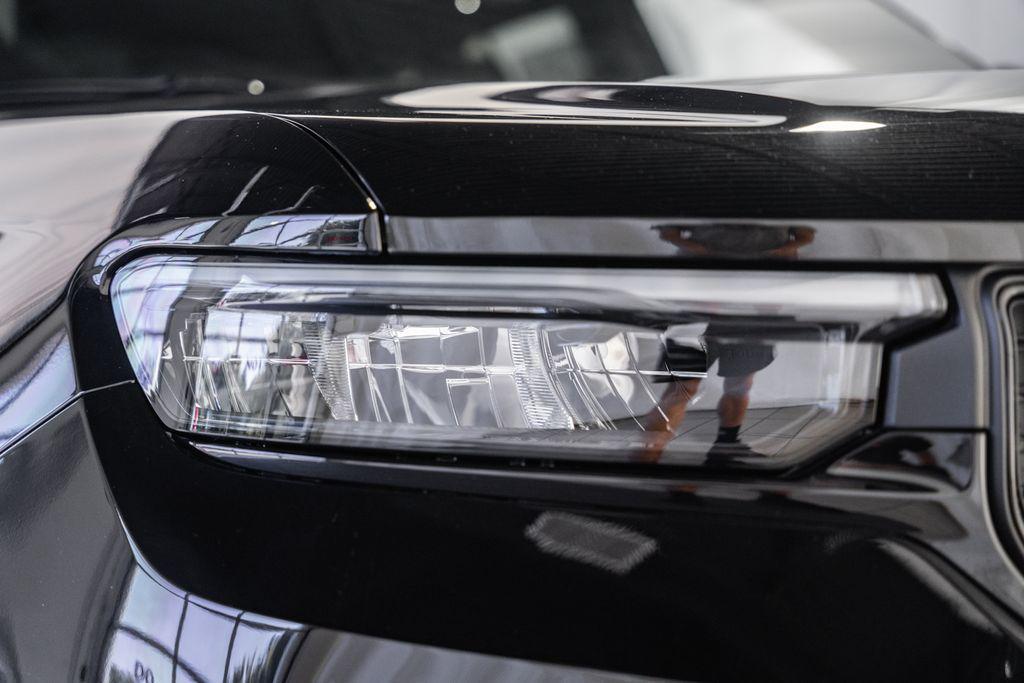 new 2025 Jeep Grand Cherokee car, priced at $40,810