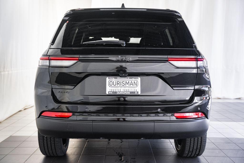 new 2025 Jeep Grand Cherokee car, priced at $40,810