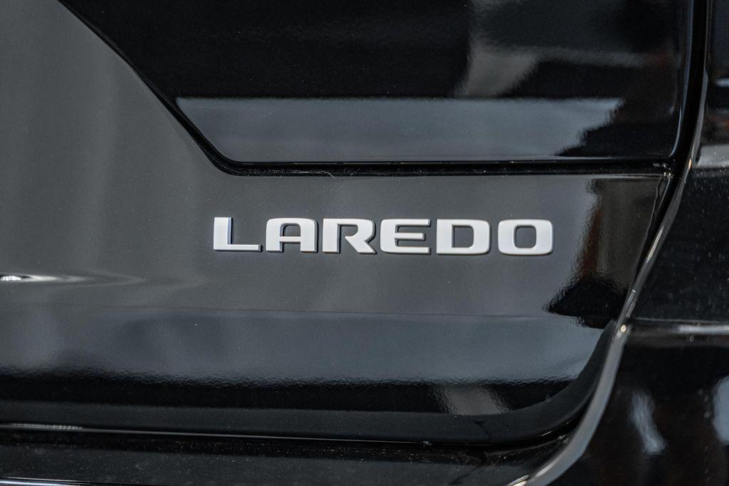new 2025 Jeep Grand Cherokee car, priced at $39,028