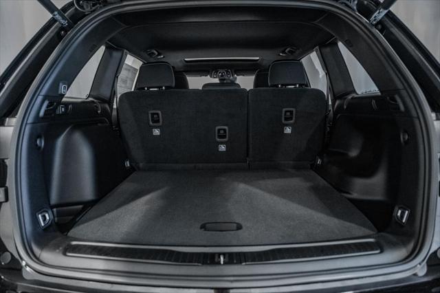 new 2025 Jeep Grand Cherokee car, priced at $38,695
