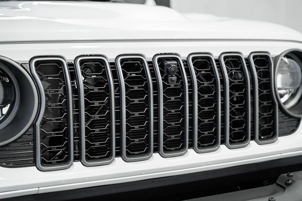 new 2025 Jeep Gladiator car, priced at $55,935